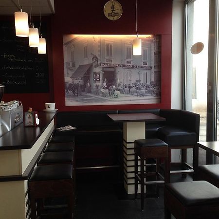 Tankbar'S Hotelchen Heroldsberg Buitenkant foto