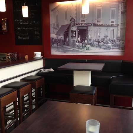 Tankbar'S Hotelchen Heroldsberg Buitenkant foto