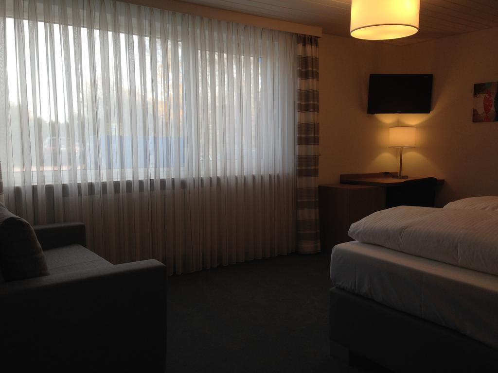 Tankbar'S Hotelchen Heroldsberg Kamer foto