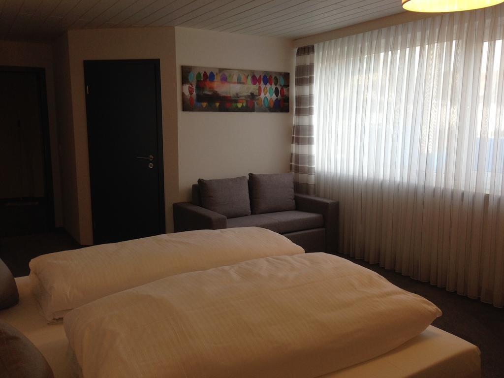 Tankbar'S Hotelchen Heroldsberg Kamer foto